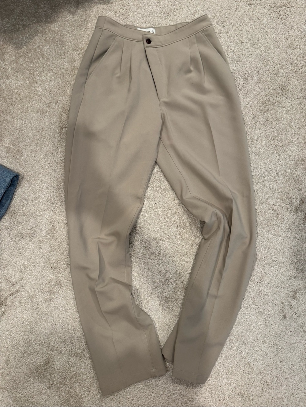 Abercrombie & Fitch Cross Waist Pleated Trousers - Taupe